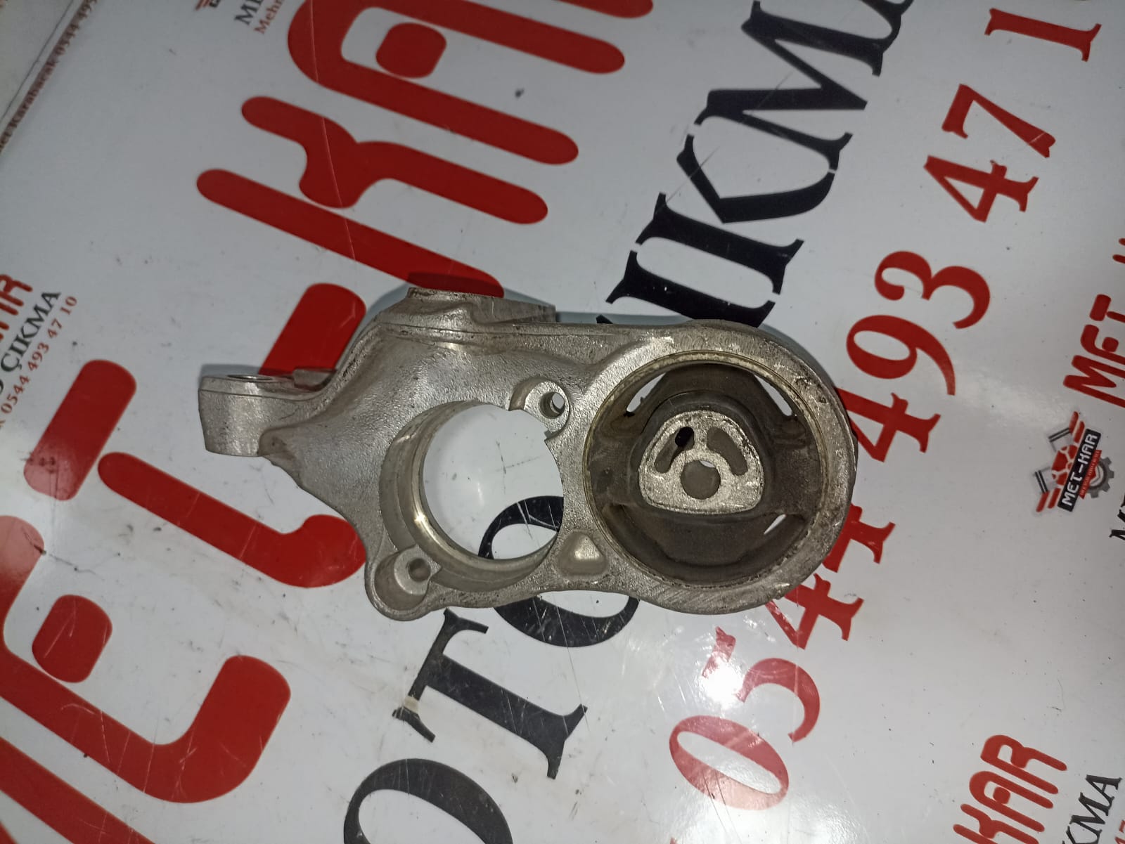 CİTROEN alt şanzıman kulak braketi